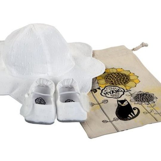 Sets / Girls - Hat White Petal and Pumps White Dot Shoes - M0239
